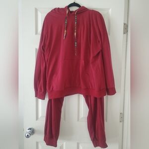 Kangaroo pocket drawstring hoodie and sweatpants